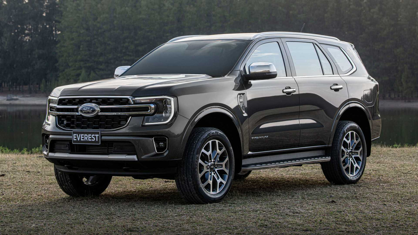 ban mobil Ford Everest