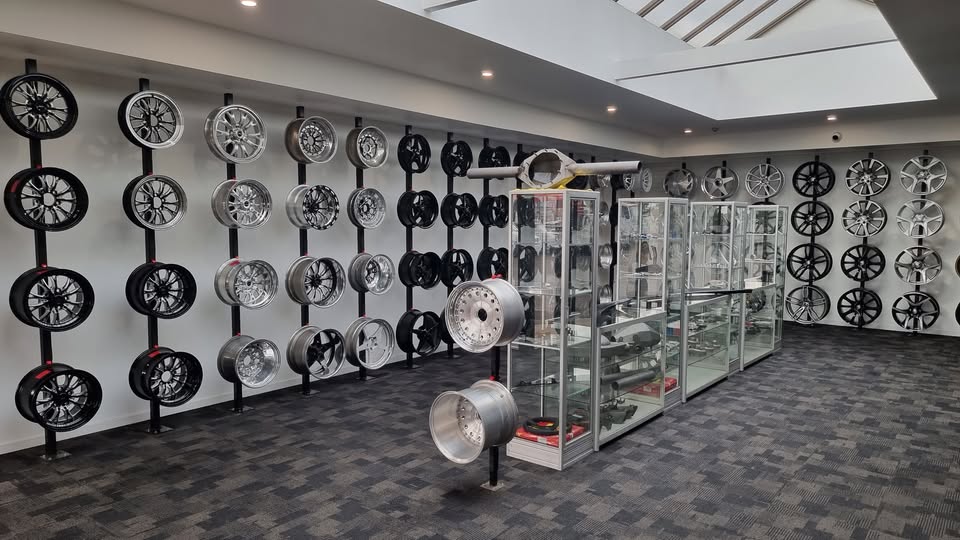 Toko Velg Mobil Original