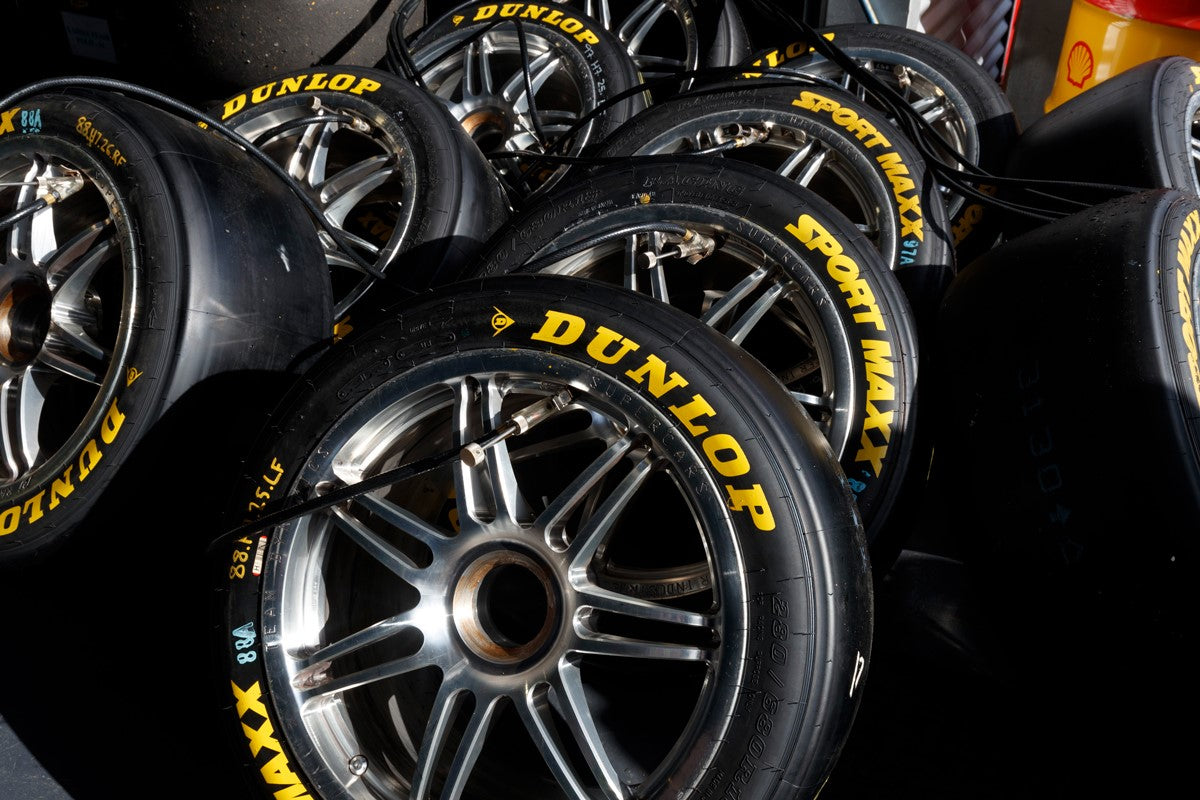 Inilah 5 Keunggulan Ban Dunlop Layak Dipilih untuk Mobil Anda