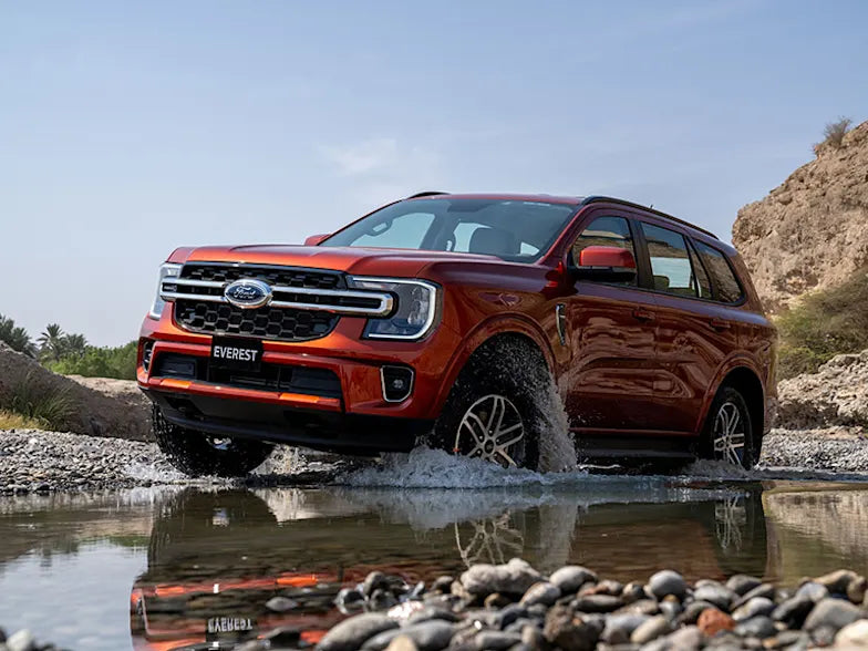 ban mobil Ford Everest
