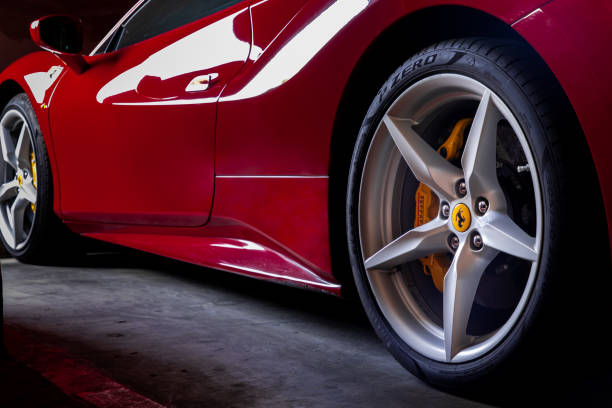 Ukuran Ban OEM Mobil Ferrari