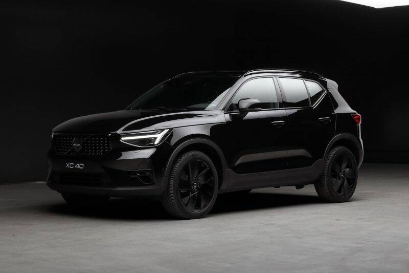 ban SUV besar, Pirelli P Zero PZ4 Elect, Volvo EX40, ban premium mobil listrik, ban OEM, ban mobil listrik terbaik, ban touring premium