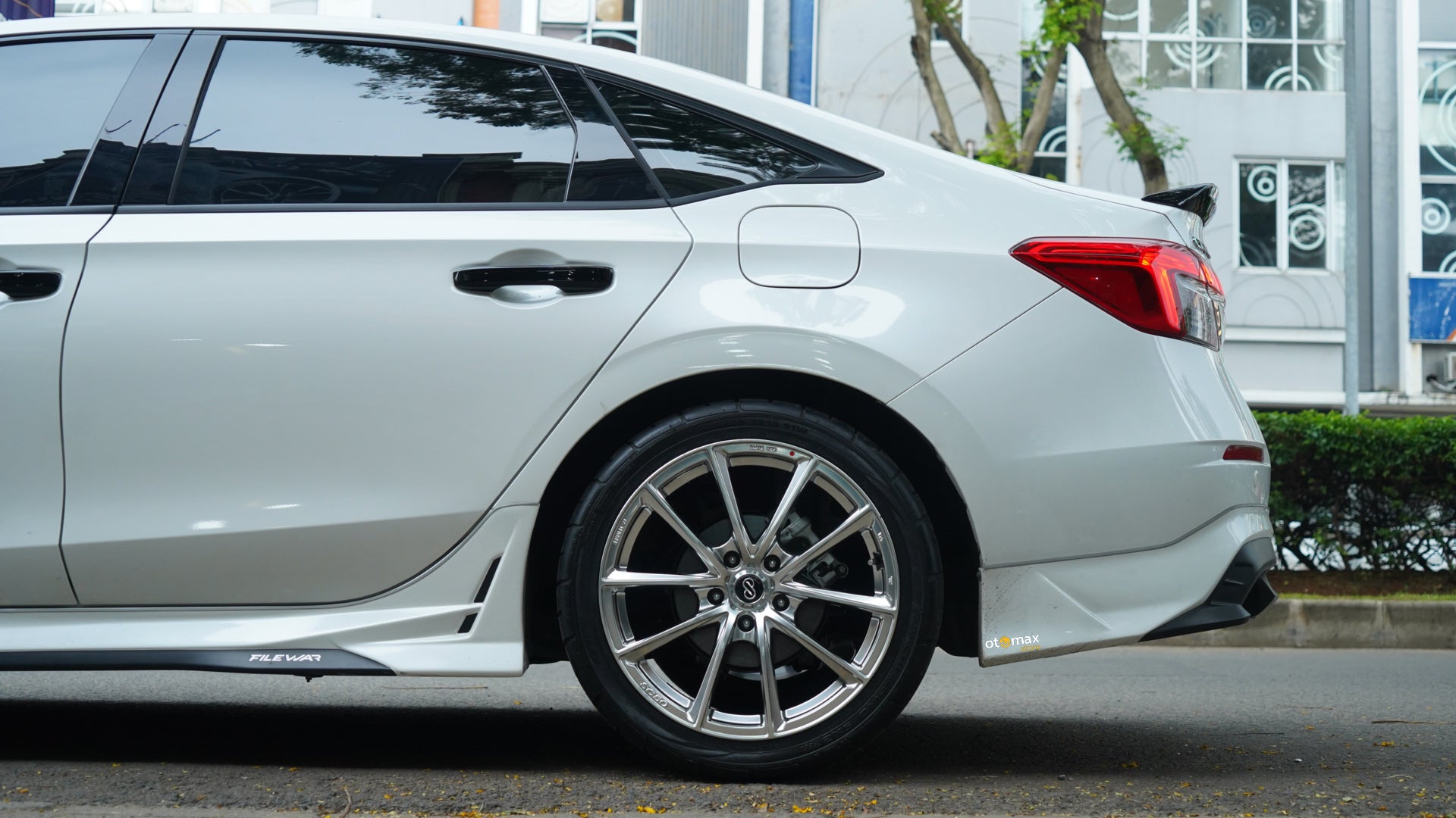 velg mobil  CIVICRS4