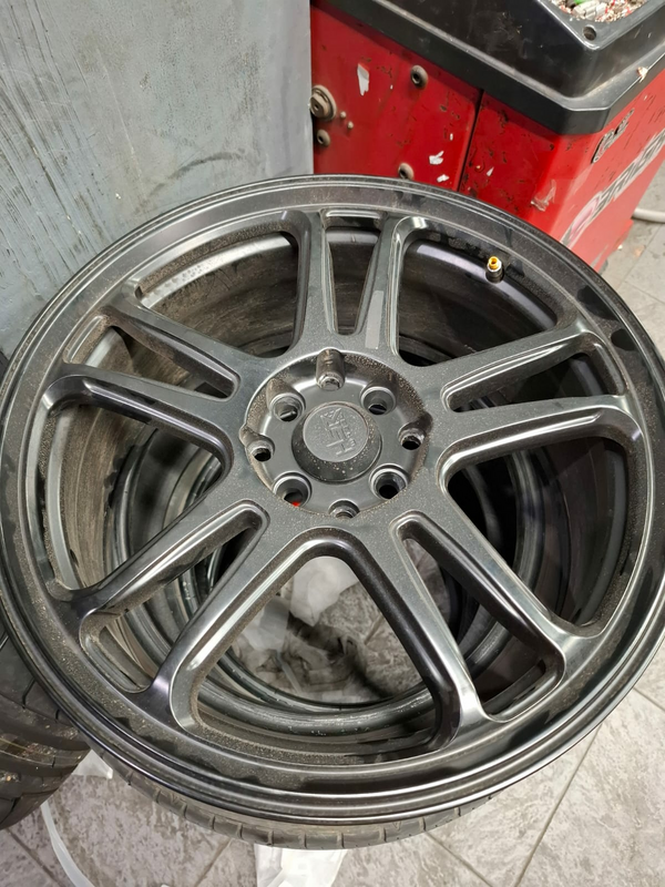 velg mobil