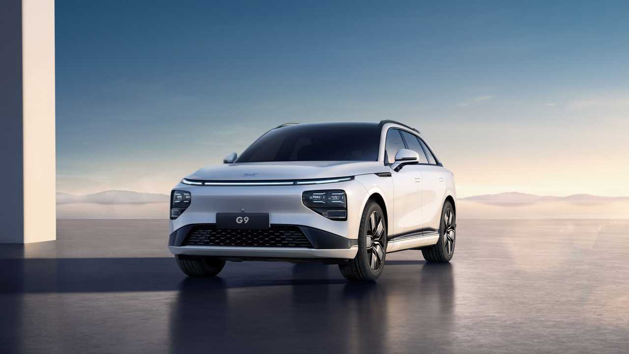 ban mobil xpeng g9