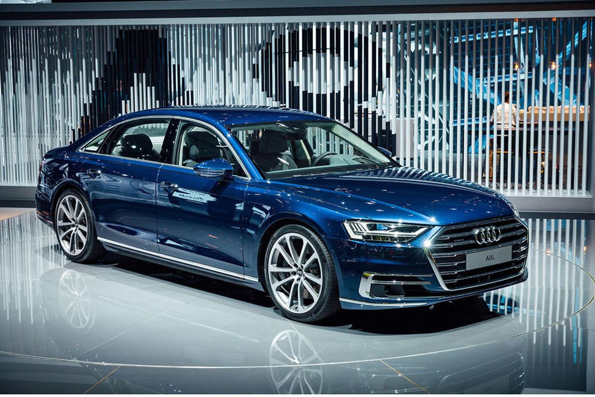 ban mobil audi a8