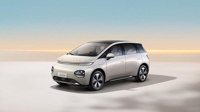 6 Rekomendasi Ban Mobil Terbaik untuk Wuling Cloud EV Nyaman dan Irit