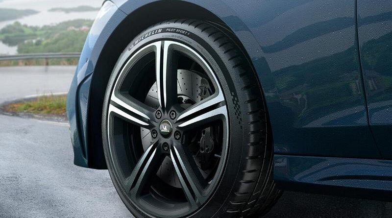 Ban Michelin Sport 4 245/45 R19