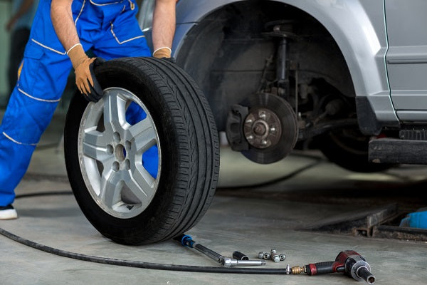 Menguak Penyebab Suara Bising pada Ban Mobil