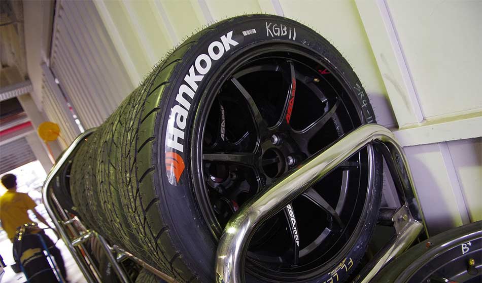 Review Ban Hankook: Performa, Durabilitas, dan Teknologi Terkini di Jalan