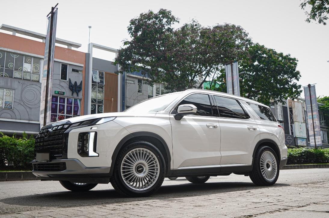 Upgrade Gaya Hyundai Palisade Pakai Velg Rotiform GRZ Ring 20, Makin Gagah!