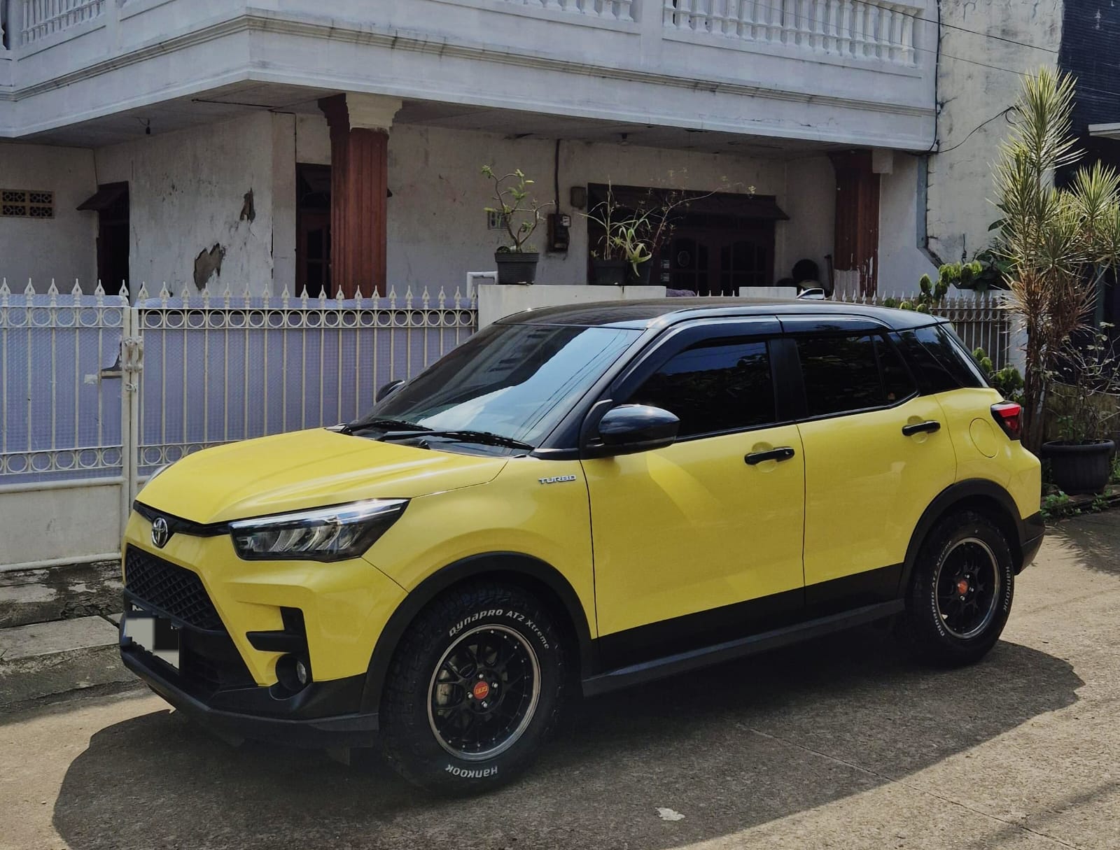 Rekomendasi Toko Velg Mobil Untuk Raize Terpercaya Di Daerah BSD