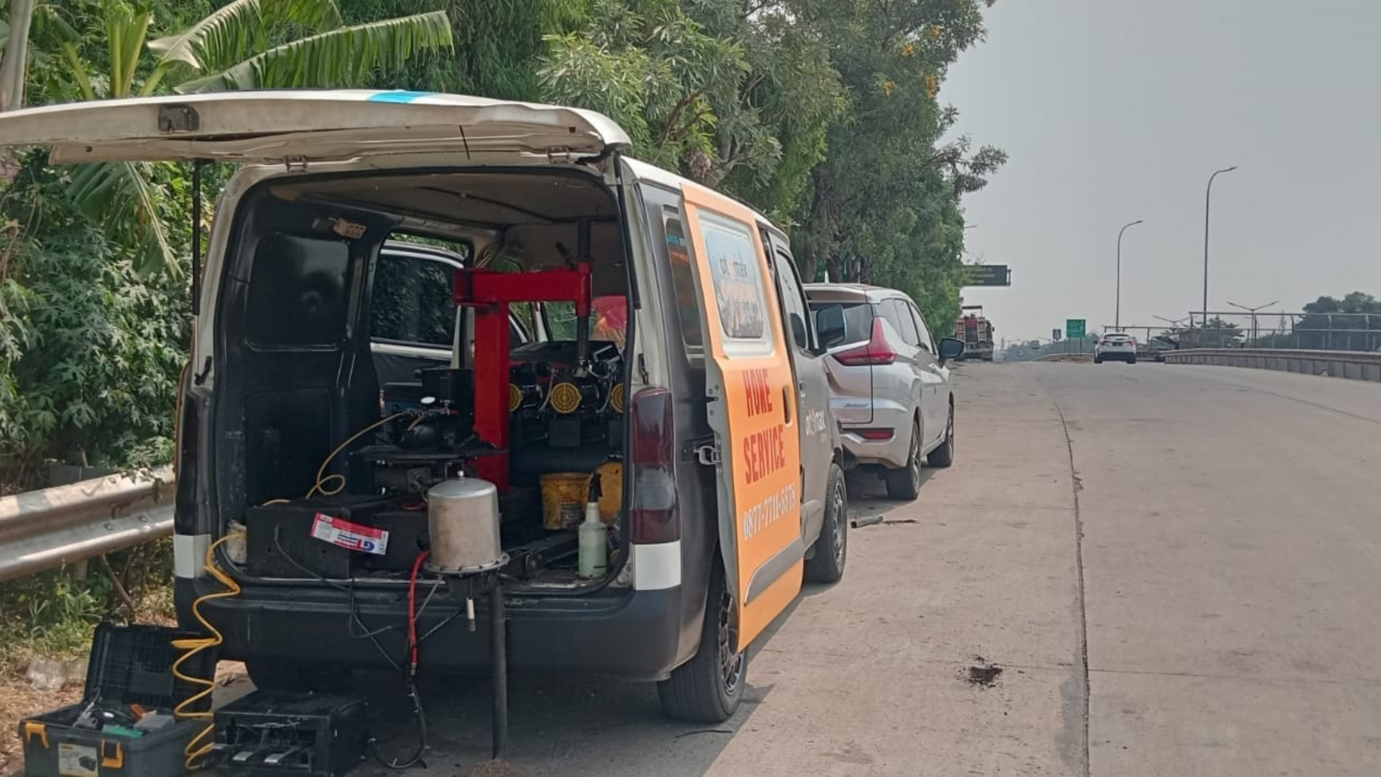layanan tambal ban mobil 