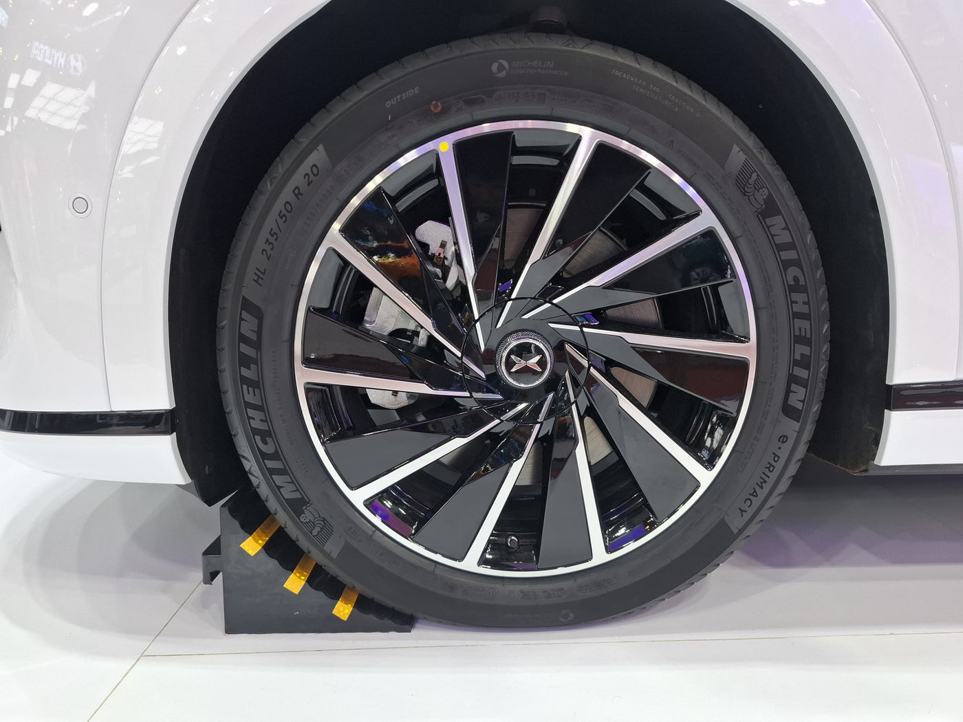 Velg Ring 20 untuk XPENG X9 Apakah Masih Nyaman Dipakai Harian