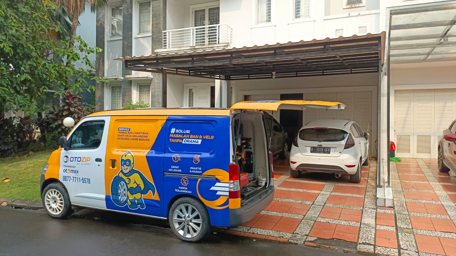 Ban Mobil Terkena Paku Dijalan? Tambal Ban Siap Datang Di Lokasi Anda!