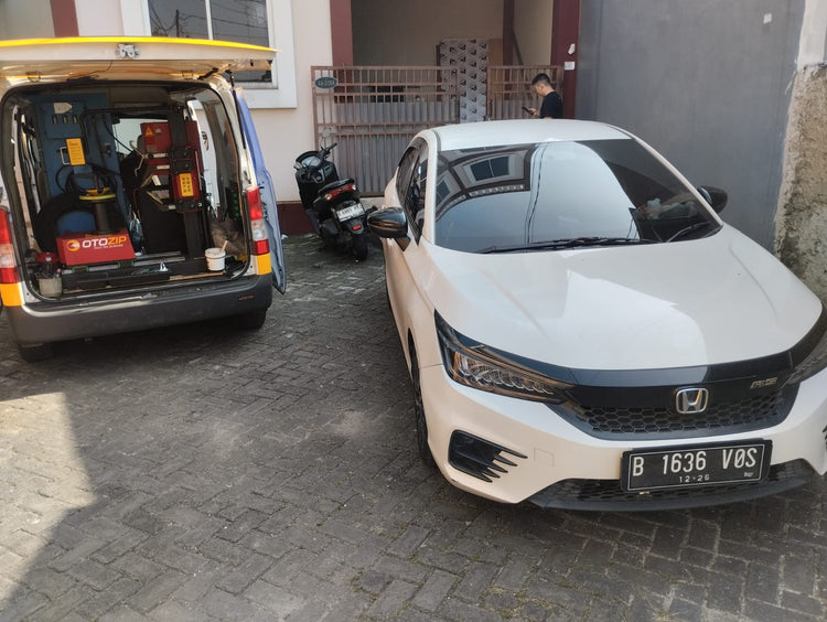 Ban Bocor di Pesing? Sekarang Bisa Tambal Ban Mobil Tanpa ke Bengkel