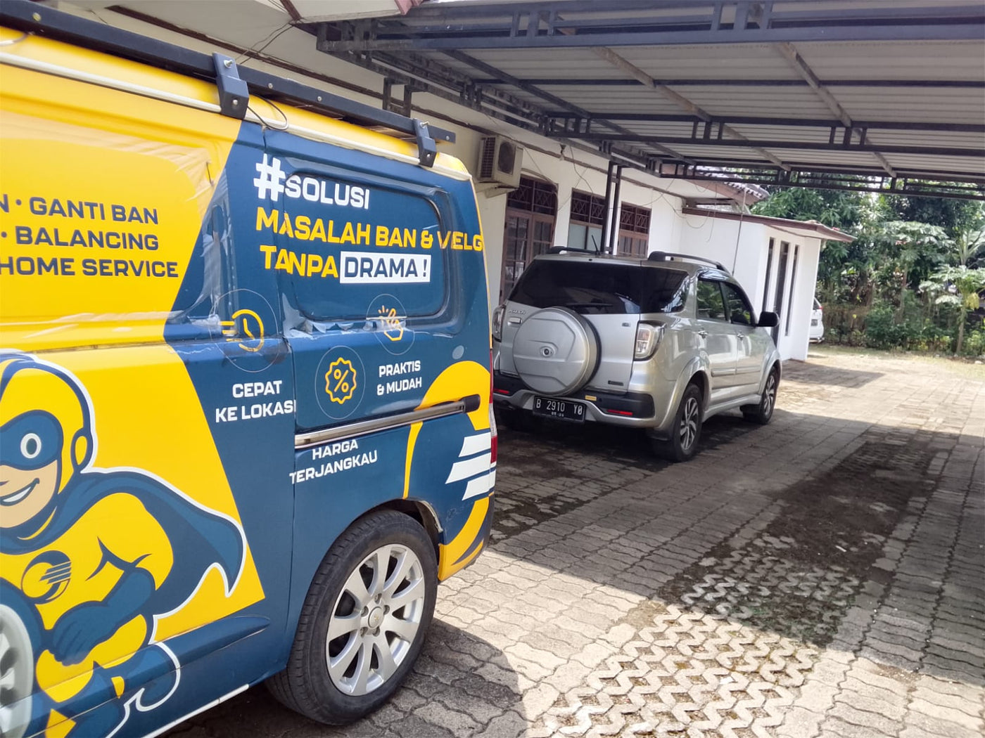 Ban Kempes di Tengah Macet Tanah Abang? Ini Solusi Praktisnya