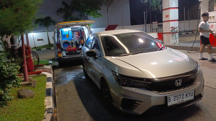 Ban Bocor di Gang Sempit Tambora? Tambal Ban 24 Jam Solusinya