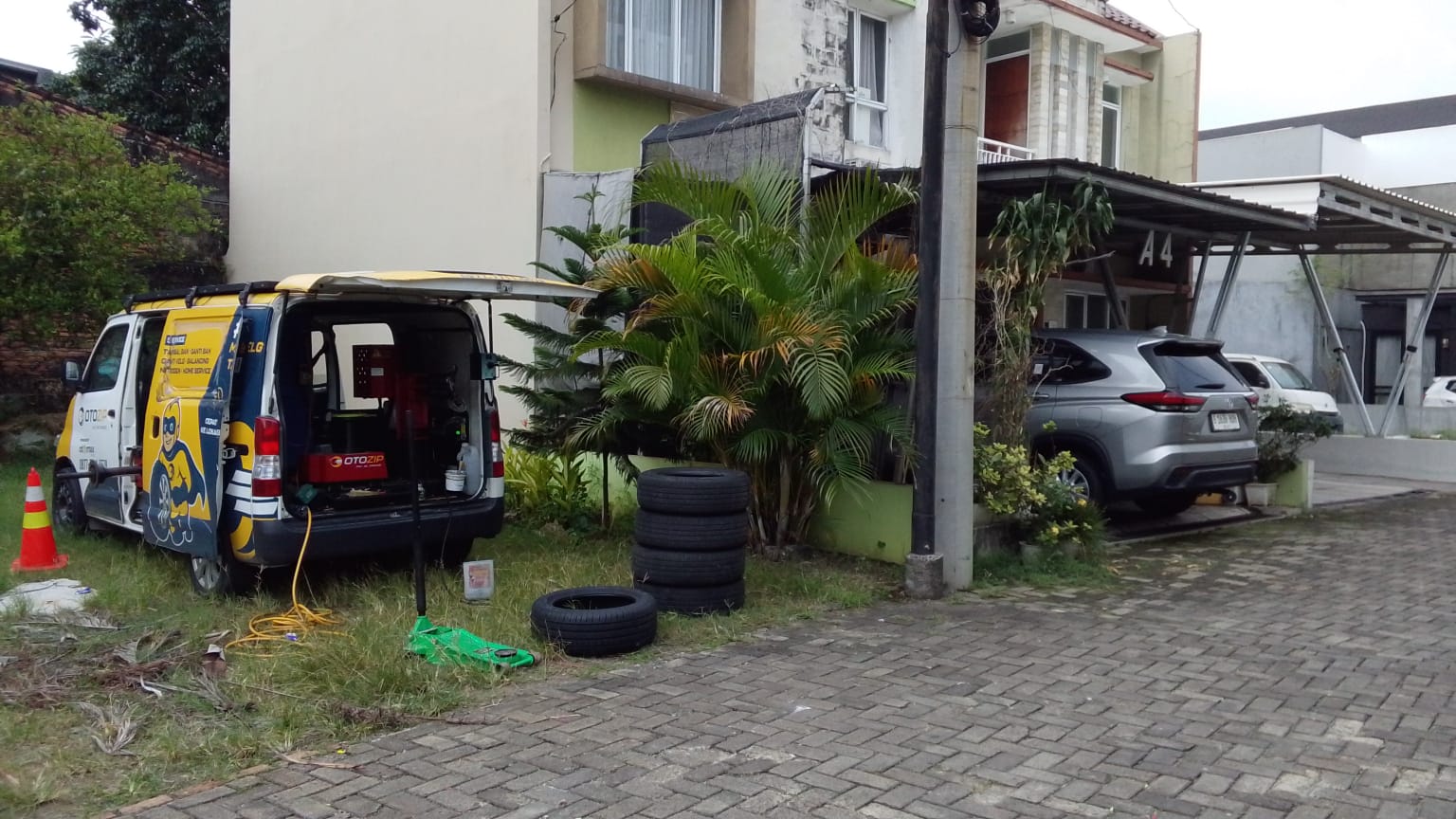 Viral di Casablanca! Tambal Ban 24 Jam Terdekat Siap Meluncur
