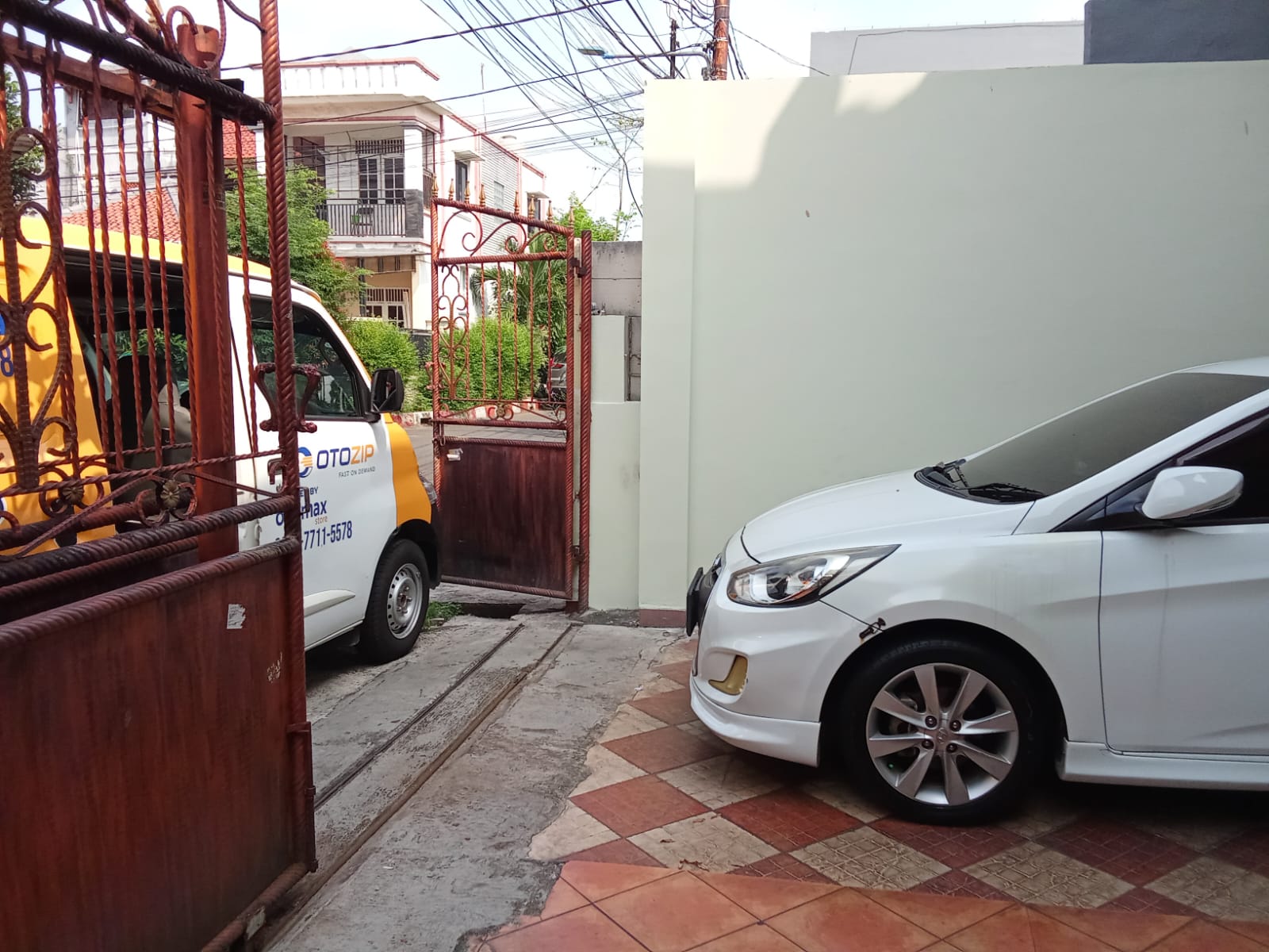 Warga Sumur Bandung Kini Ramai Ada Tambal Ban Panggilan 24 Jam Praktis