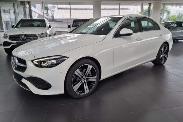 Review Ban Bridgestone untuk Mercedes-Benz C200: 5 Keunggulan yang Wajib Kamu Tahu