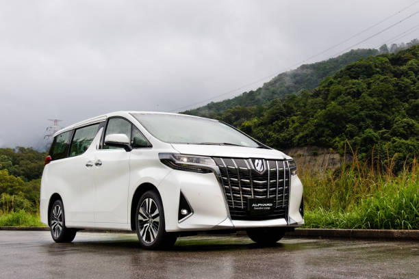 Pilihan Velg Terbaik untuk Toyota Alphard: Menambah Elegansi dan Kinerja