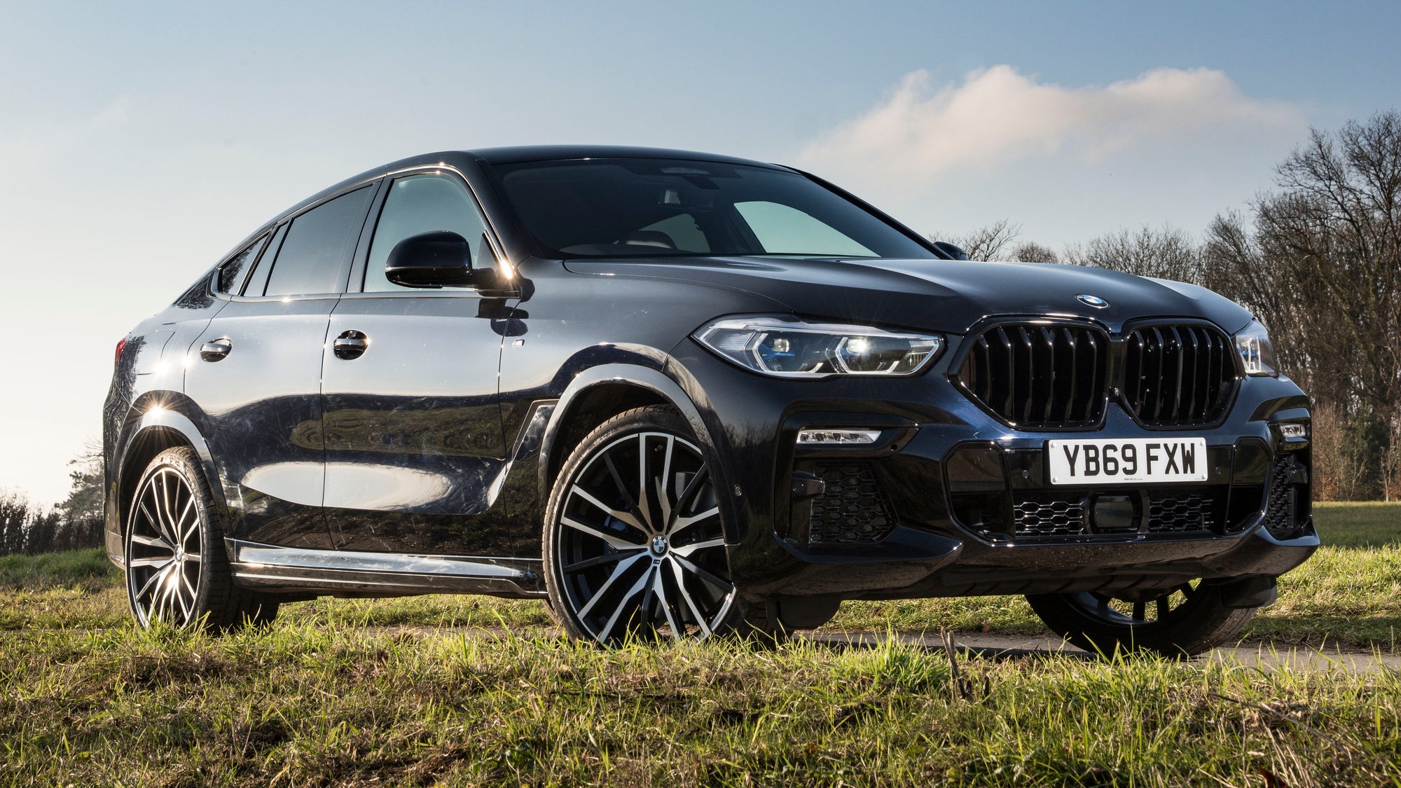 Alasan BMW X6 xDrive40i Menggunakan Pirelli P Zero PZ4 RFT Sebagai Ban OEM