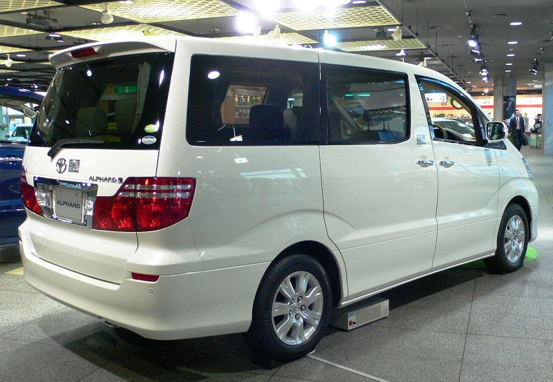 ban Alphard lama