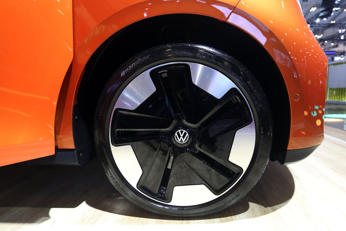 ban mobil listrik custom,VW ID Buzz
