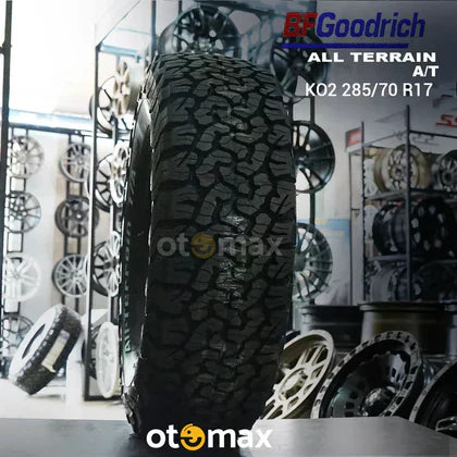Upgrade Rekomendasi Jeep Rubicon Anda dengan Ban Terbaik dari Otomax Store
