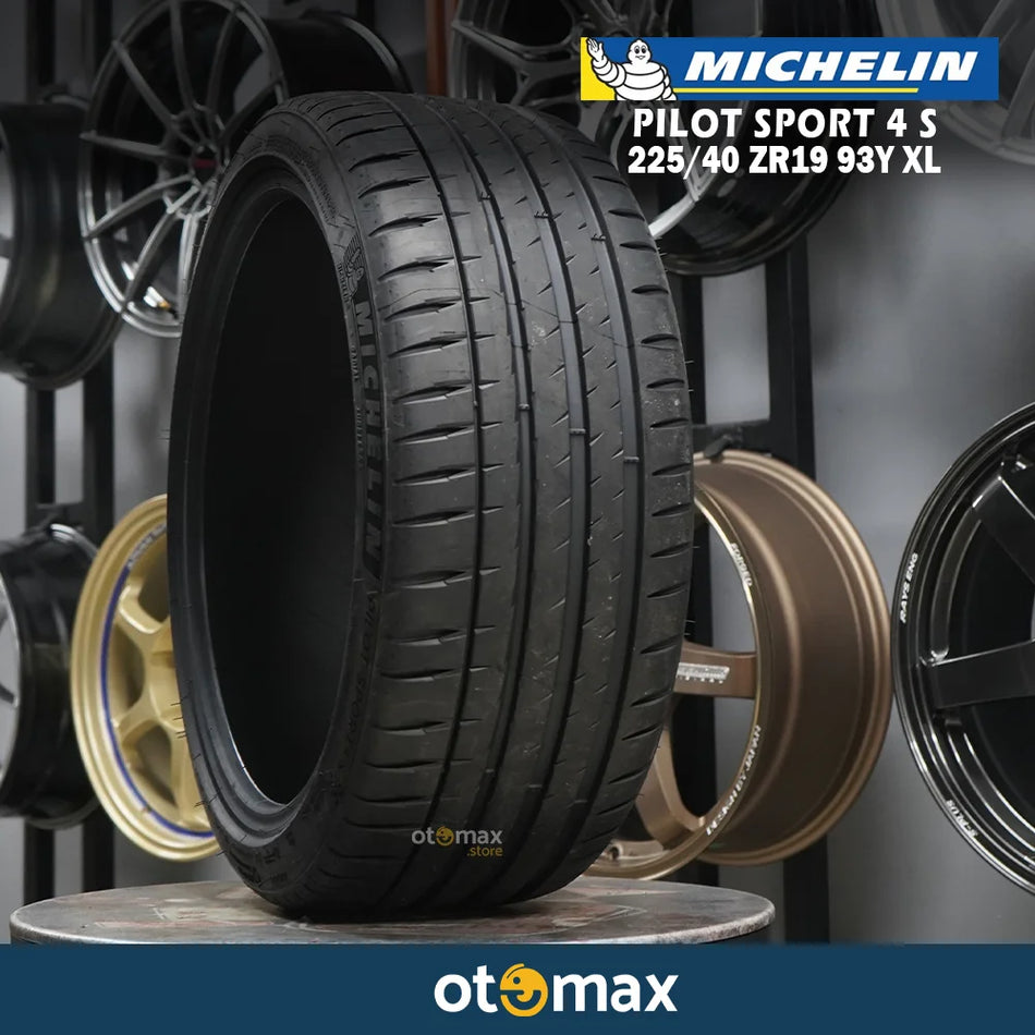 Ban Mobil Michelin Pilot Sport 4S 225/40 R19 93Y