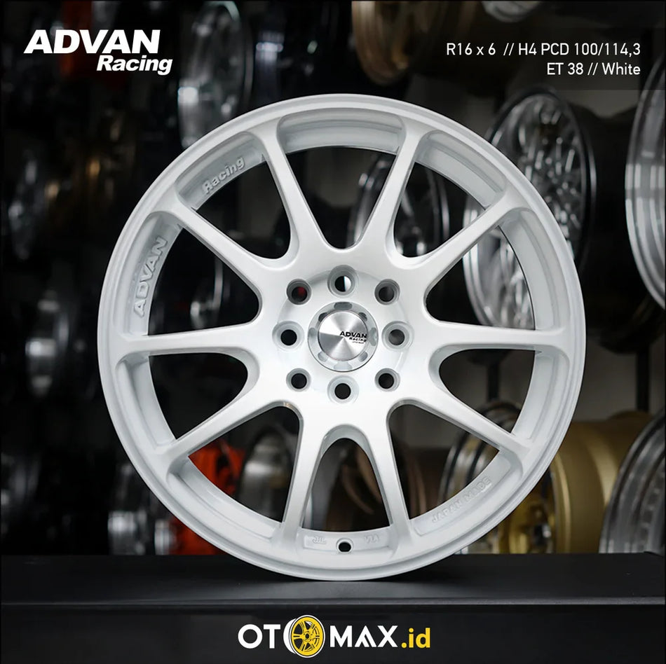 Velg Mobil Advan Racing Ring 16 Putih